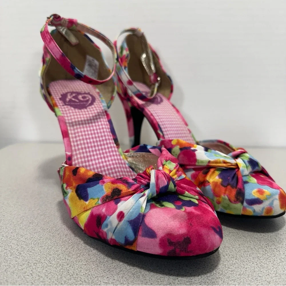EUC Floral ‘K9 by Rocketdog’‎ Heels